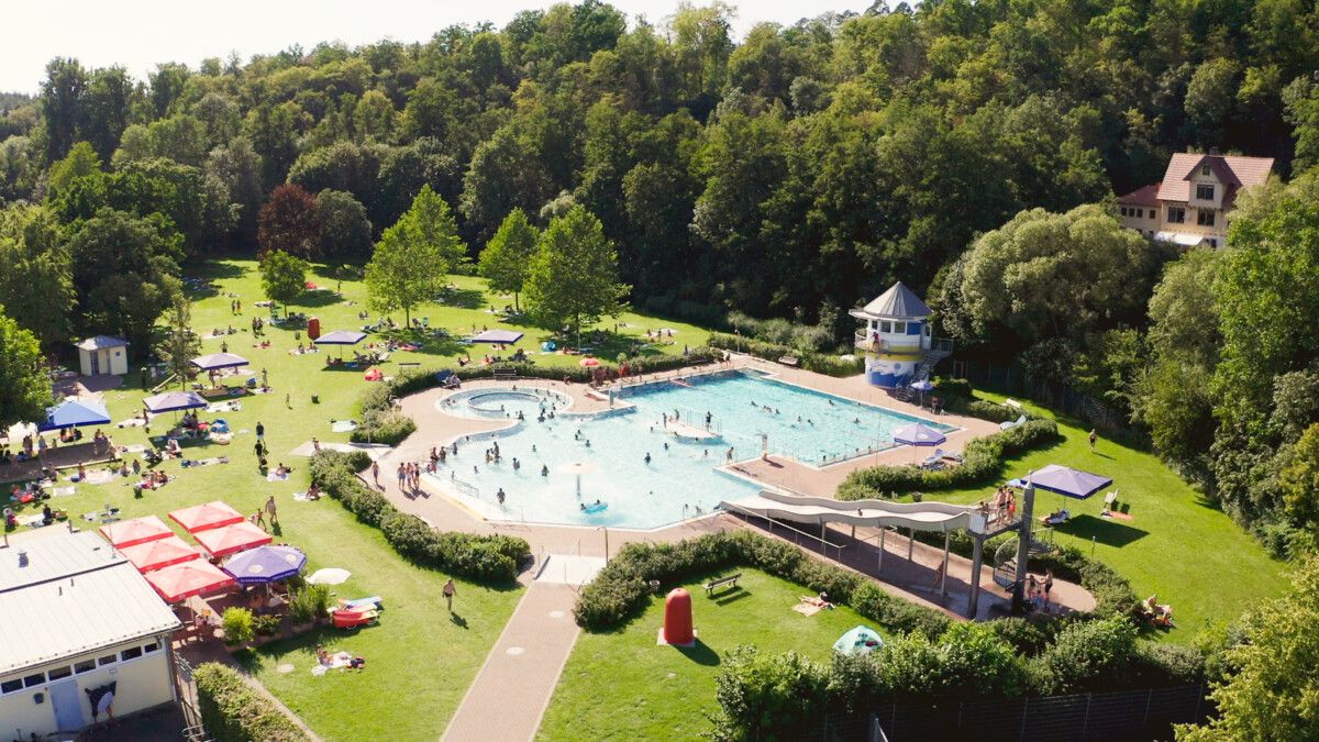 Freibad von oben